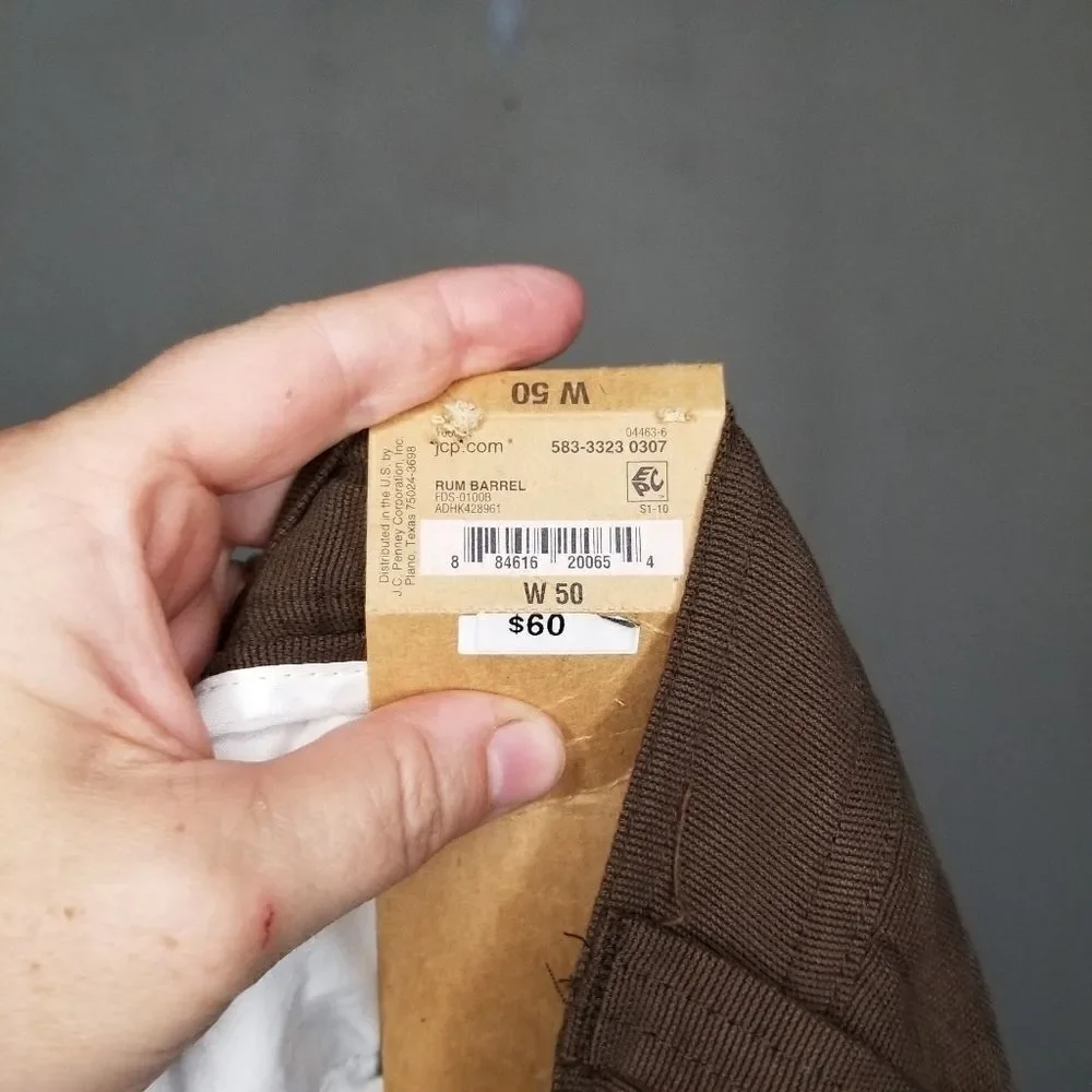 The Foundary Supply Co NWT shorts size 50